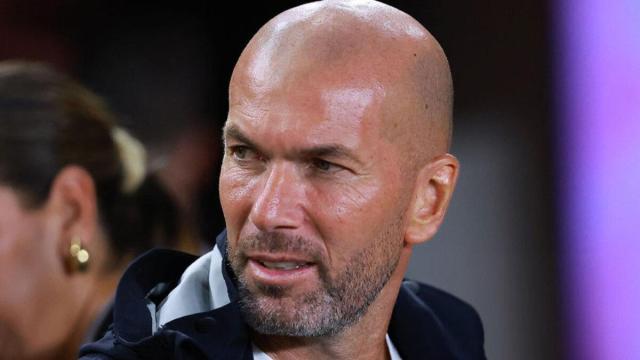 开云官方-齐达内去费内巴切？他只在准备2026执教法国队