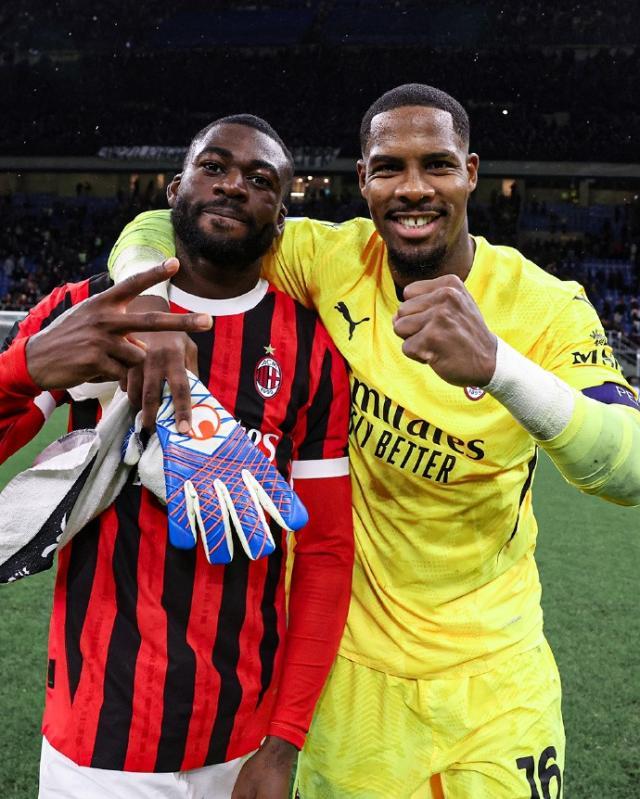 1729379012252058283.jpg 65b9cbf0gy1husc8mfgmsj20u011iu0x.jpg