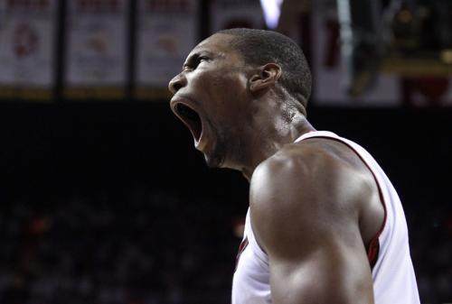 开云中国-【人物】戛然而止的职业生涯 阻碍不了波什的名人堂